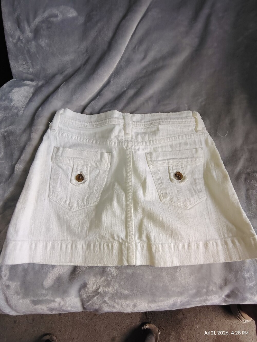Classic White Denim Mini Skirt with Button-Trim Pockets